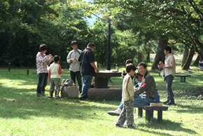 事業が始まるのを待つ参加者の皆さま