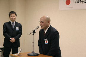 代表して長谷川君から一言