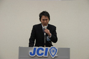 代表して井上副理事長より一言