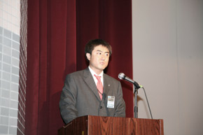 加賀谷委員長による講演会の趣旨説明