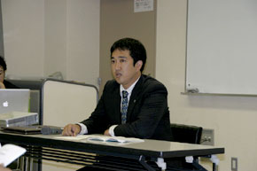 総務情報委員会 塩野委員長の発表