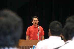 福谷委員による「JC宣言」朗読並びに綱領唱和