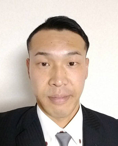 委員長　小山 拓也